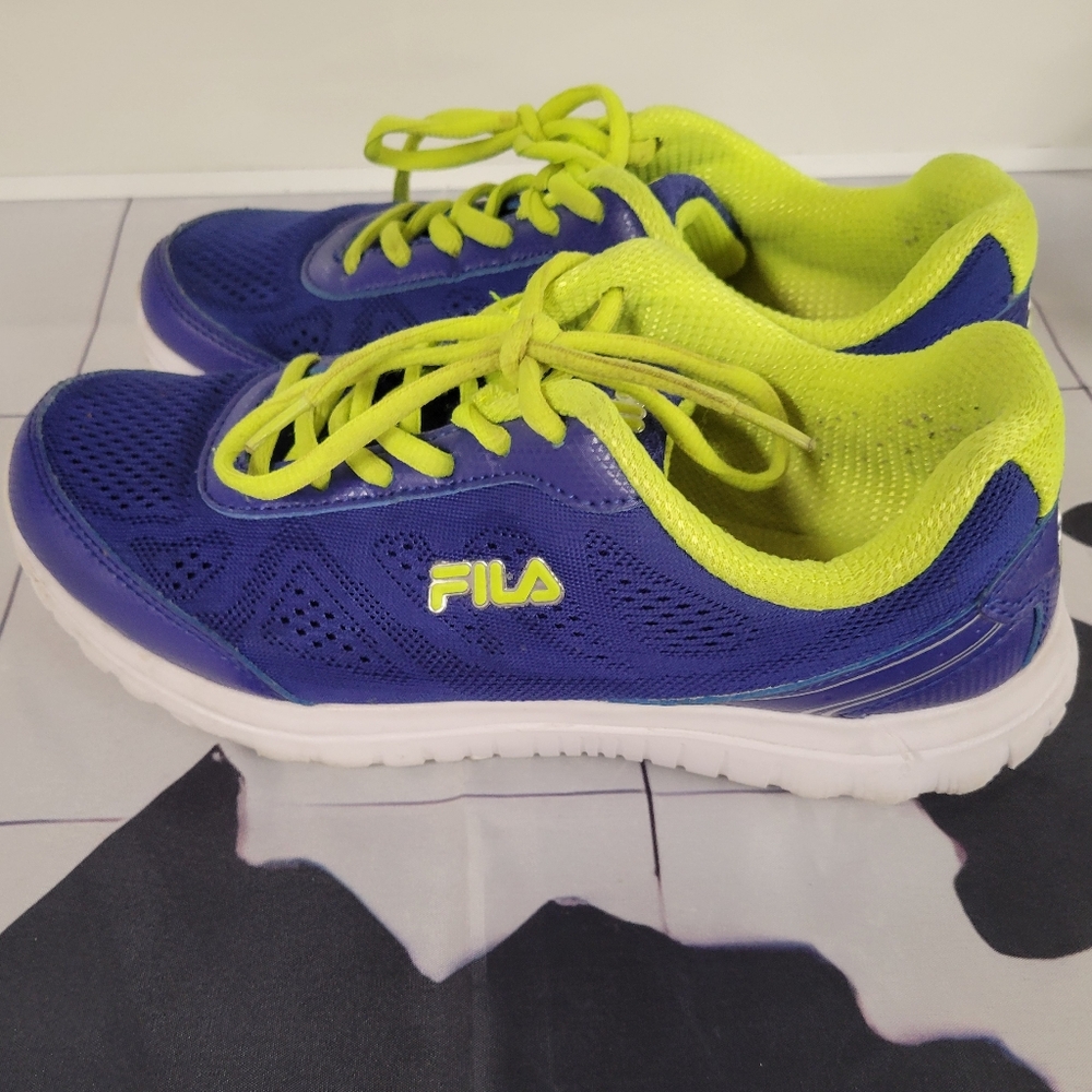 Fila Sneakers Women's Size 8.5 , Blue and Yellow Neon Active Gym Run Athletic